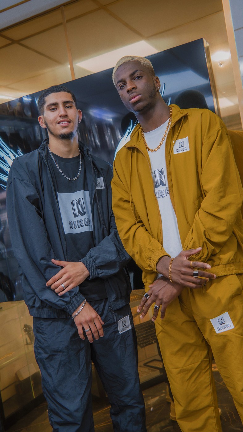 Shooting streetwear — collaboration Stars Piercing