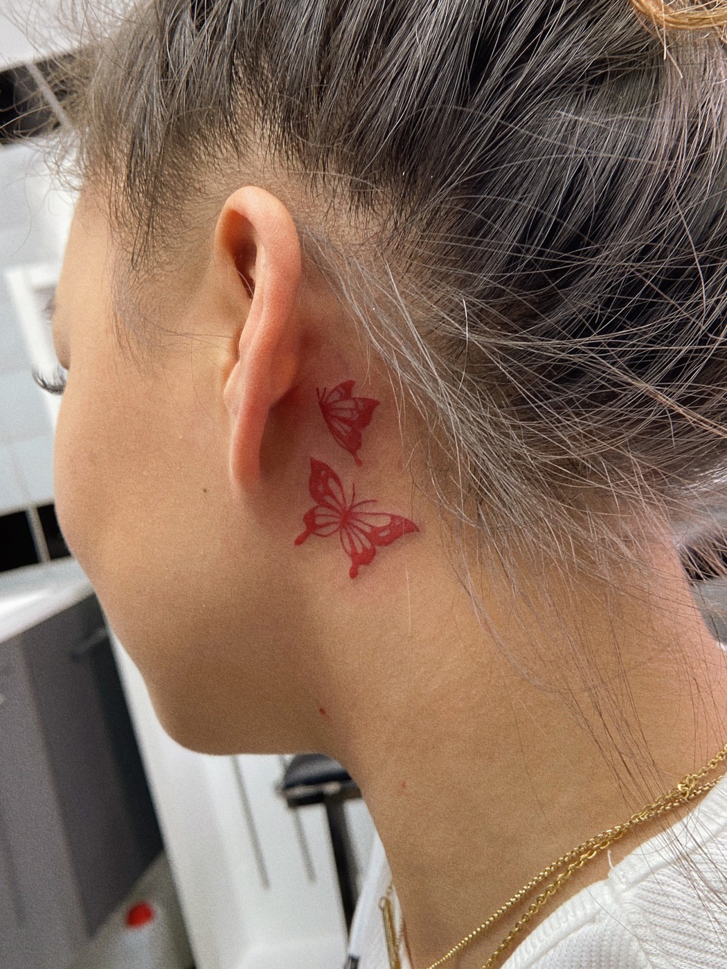 Tatouage papillons — contenu studio